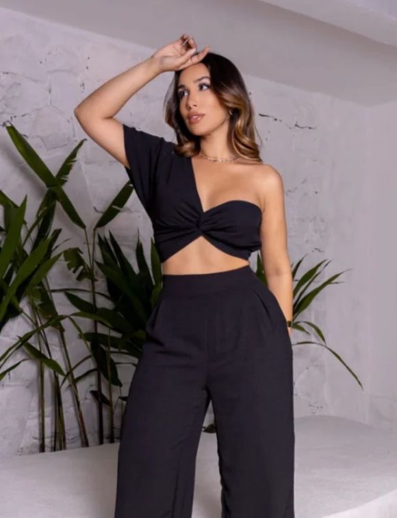 Conjunto Lia