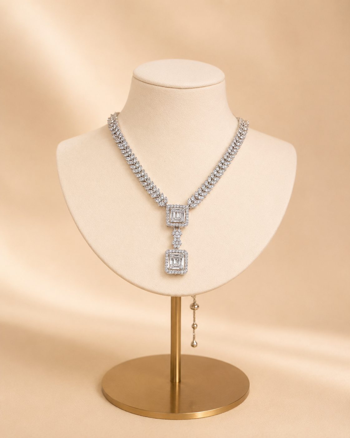 Collar 1069
